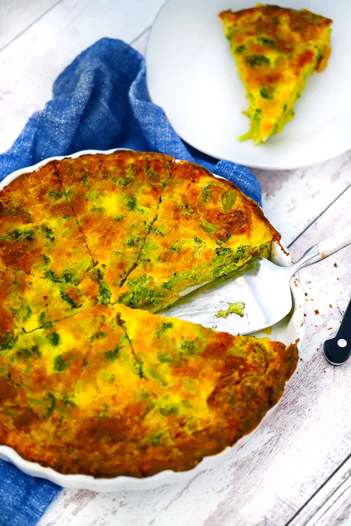 What is a unique and easy no-crust quiche recipe?