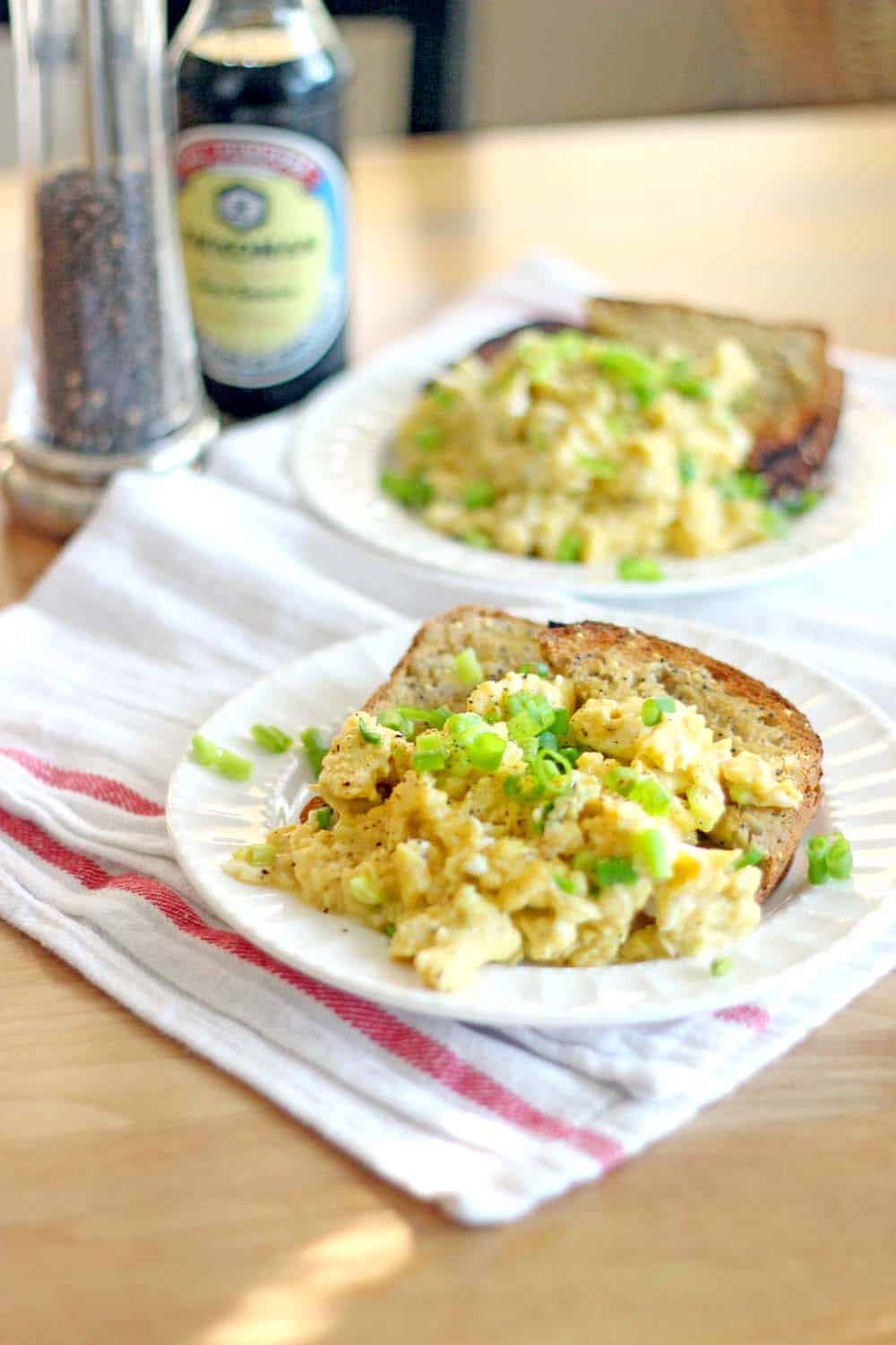 These soy sauce and green onion scrambled eggs are melt-in-your-mouth delicious and take only 5 minutes to make! The perfect low carb, high protein breakfast to get you going for the day.