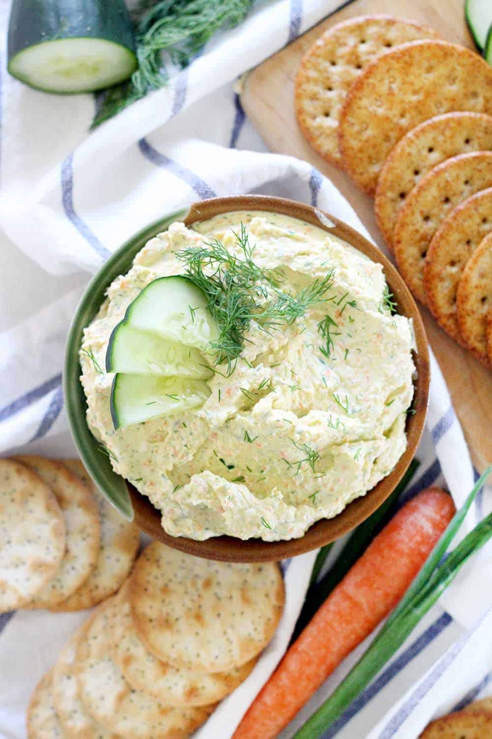 This veggie cream cheese is great as a dip for crackers or veggies, and equally amazing on sandwiches with cucumber slices as a light lunch or classy appetizer. It's gluten-free, vegetarian, and only takes a few minutes to make!