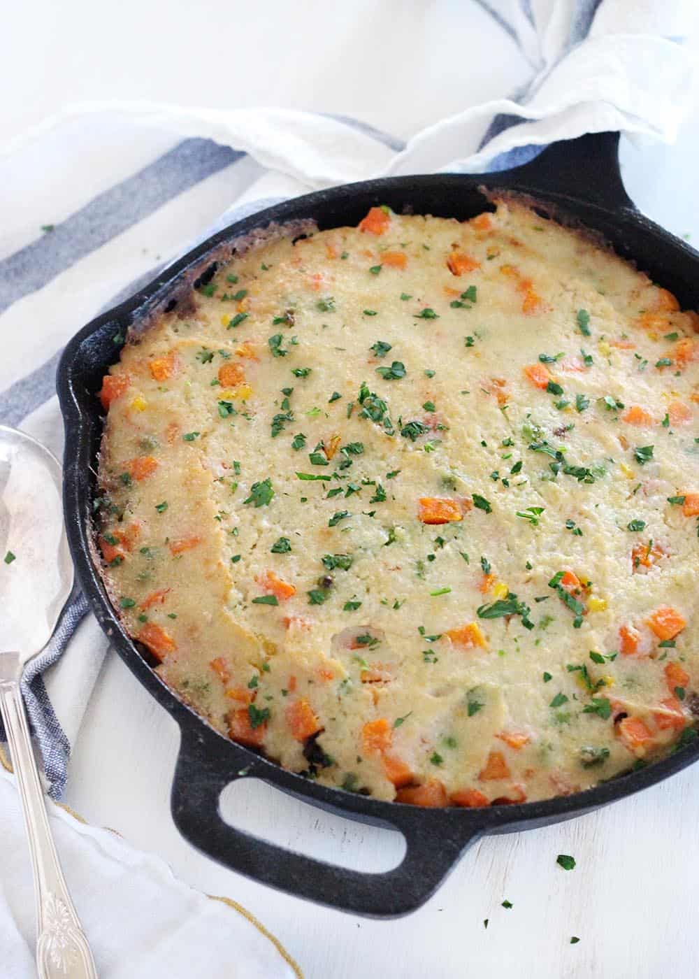 This Skillet Shepherd's Pie with Mashed Cauliflower is a lower-carb, veggie-packed, quick and easy version of shepherd's pie. It's the ultimate comfort food and the whole family will love it. #shepherdspie #lowcarb #mashedcauliflower #onepotmeals