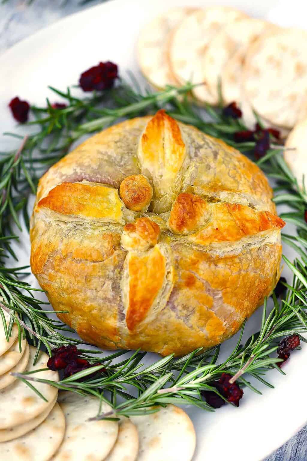 Baked Brie en Croûte with Cranberry Sauce Bowl of Delicious