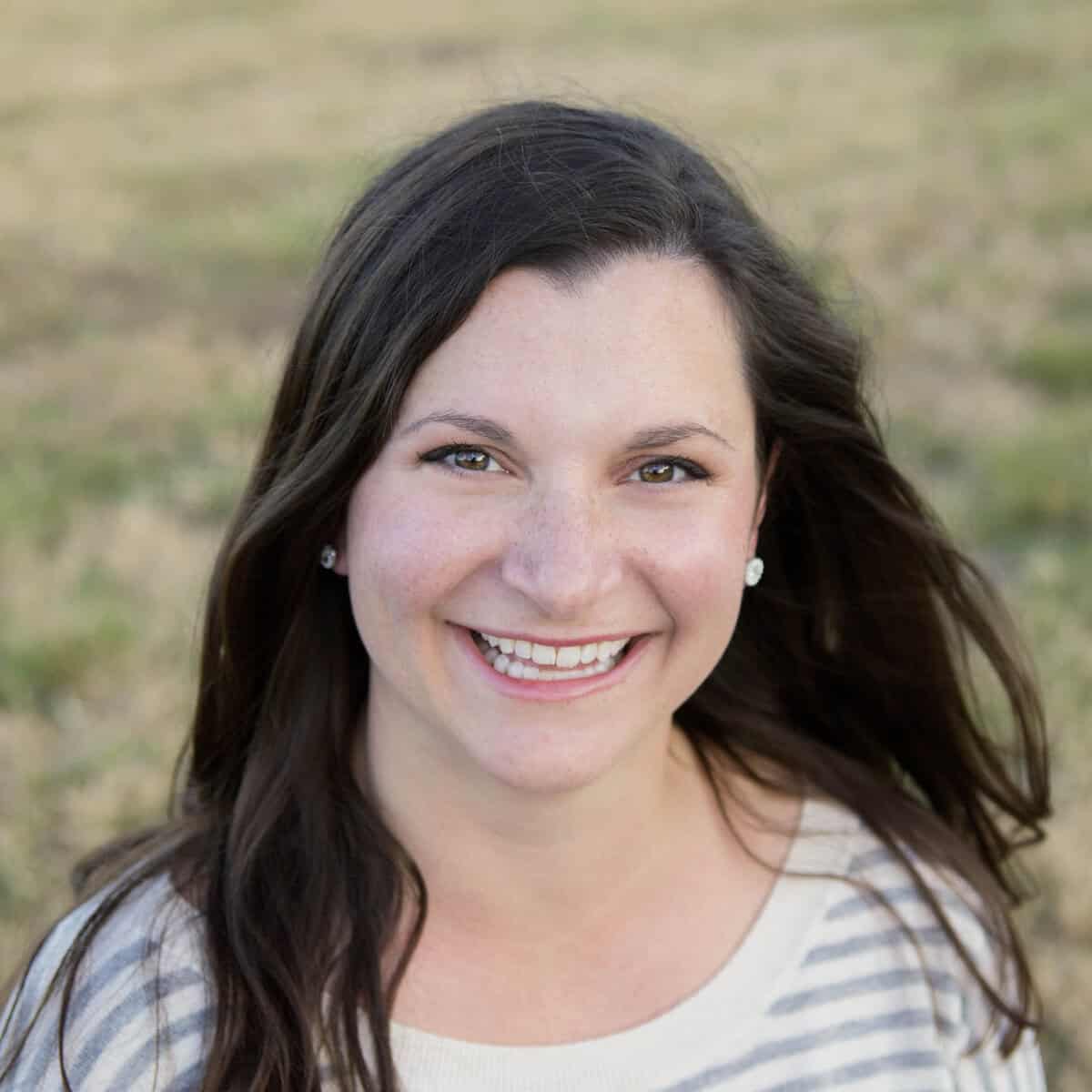 A headshot photo of Food Blogger Elizabeth Lindemann.